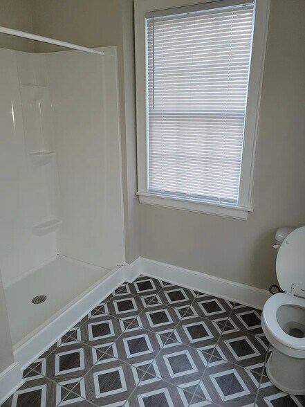 Building Photo - 312 S Woodrow St