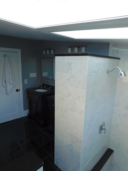 Building Photo - 78 W Market St