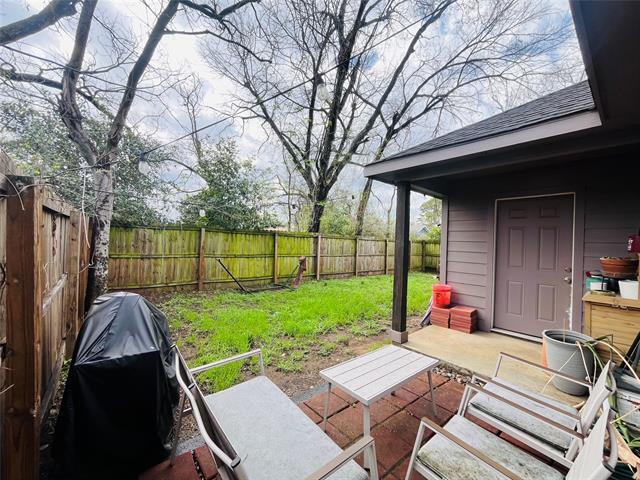 Building Photo - 2840 Oakdale St