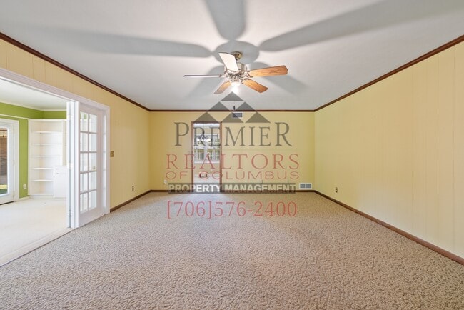 Building Photo - 2335 Nottingham Dr