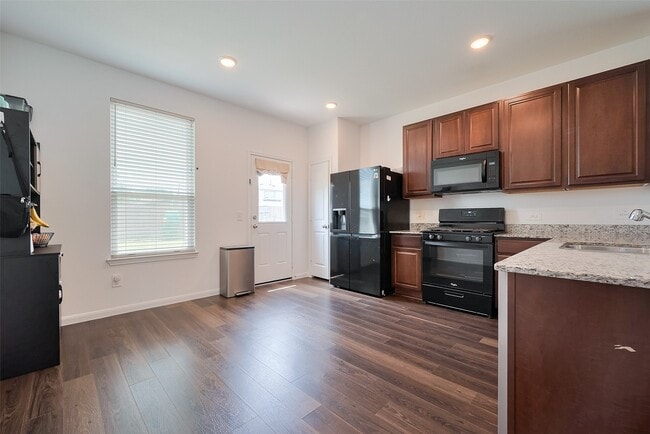 Building Photo - 6718 Forbes Run Dr
