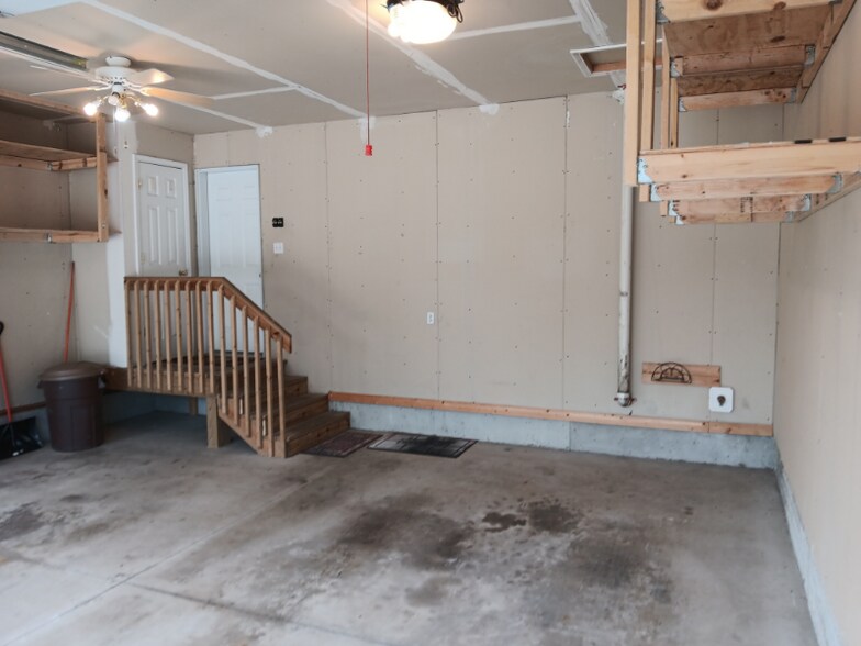 Building Photo - 2412 Eaton Ave