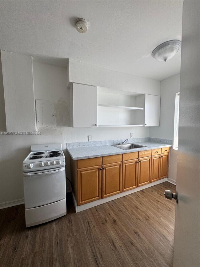 Building Photo - 660 NE 88th Terrace
