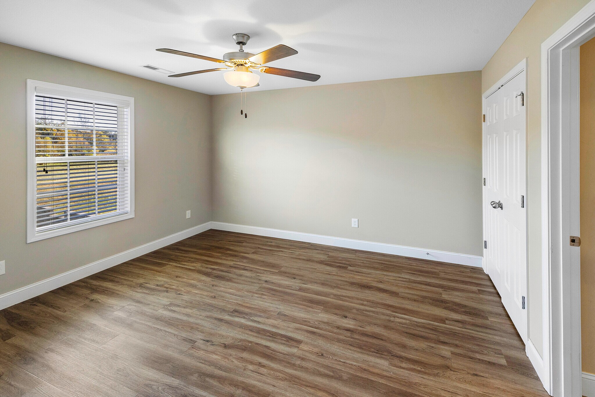 Building Photo - 5361 Dover Springs Way