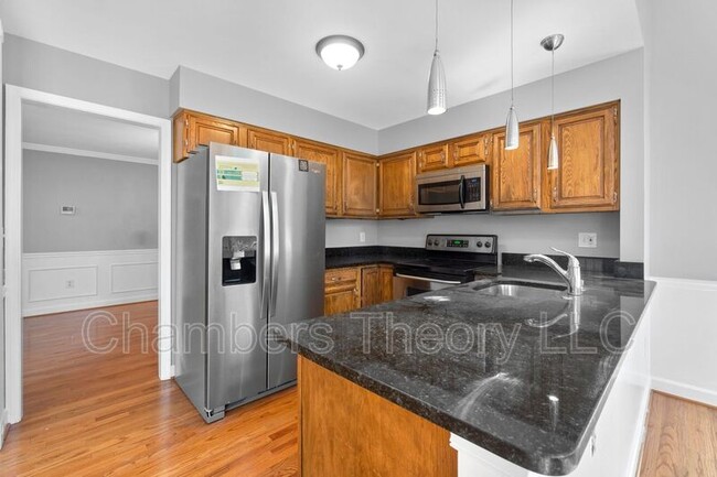 Building Photo - 2170 Kings Garden Way