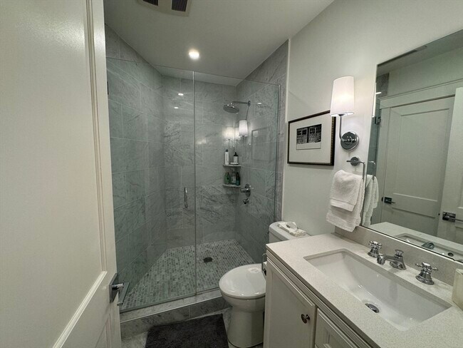 Building Photo - 32 Atherton Rd