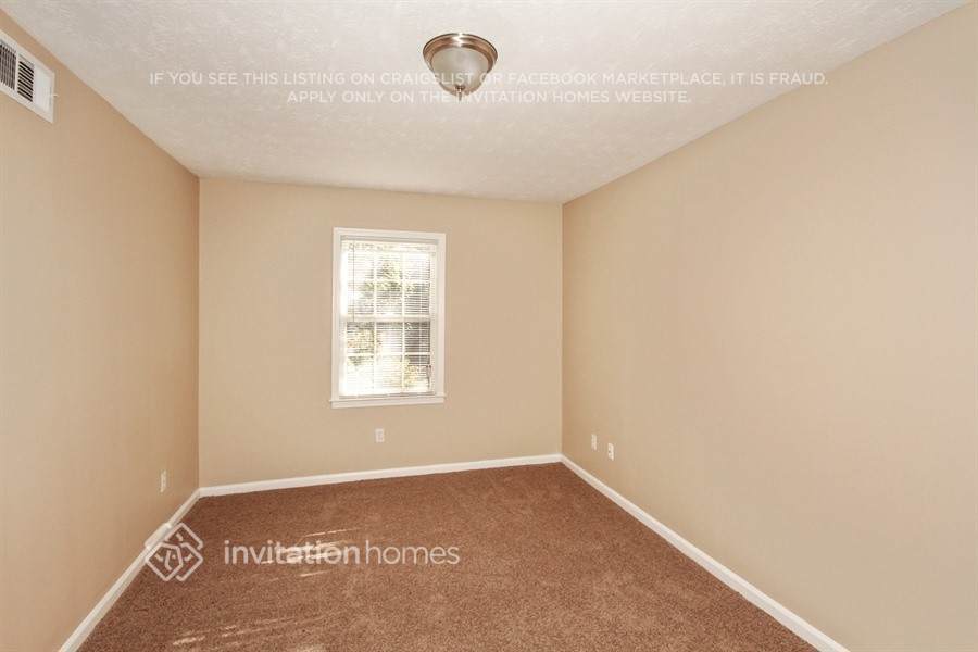 Building Photo - 1165 Golden Cir SW