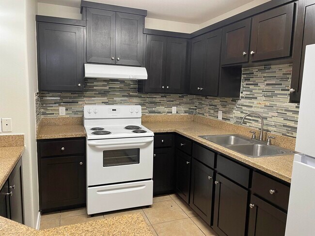 Building Photo - 5402 Marcella Ave