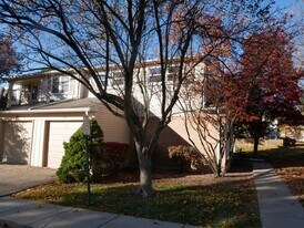 Building Photo - 5082 Buckingham Pl Dr