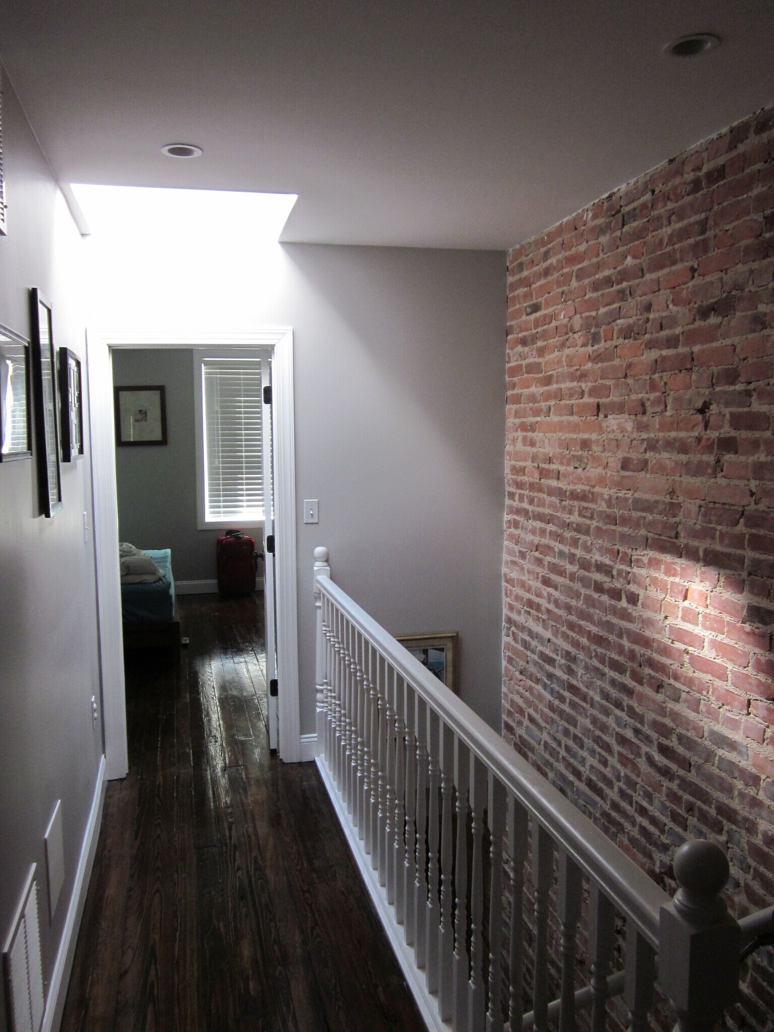 Building Photo - 509 S Kenwood Ave