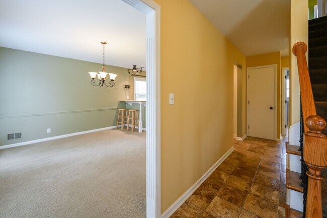 Building Photo - BEAUTIFUL CAPE COD IN BLUEGRASS ESTATES