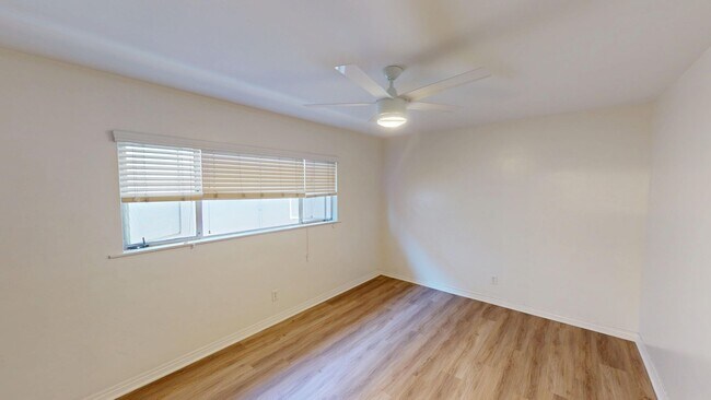 Building Photo - 1030 Isabella Ave