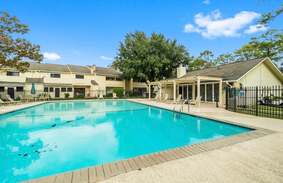 Building Photo - 14515 Wunderlich Dr