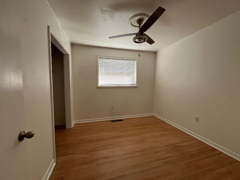 Building Photo - 3811 Idlewild Ave
