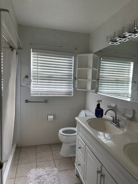 Building Photo - 3913 W Lemon St