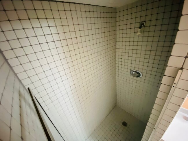 Building Photo - 3401 E Debazan Ave