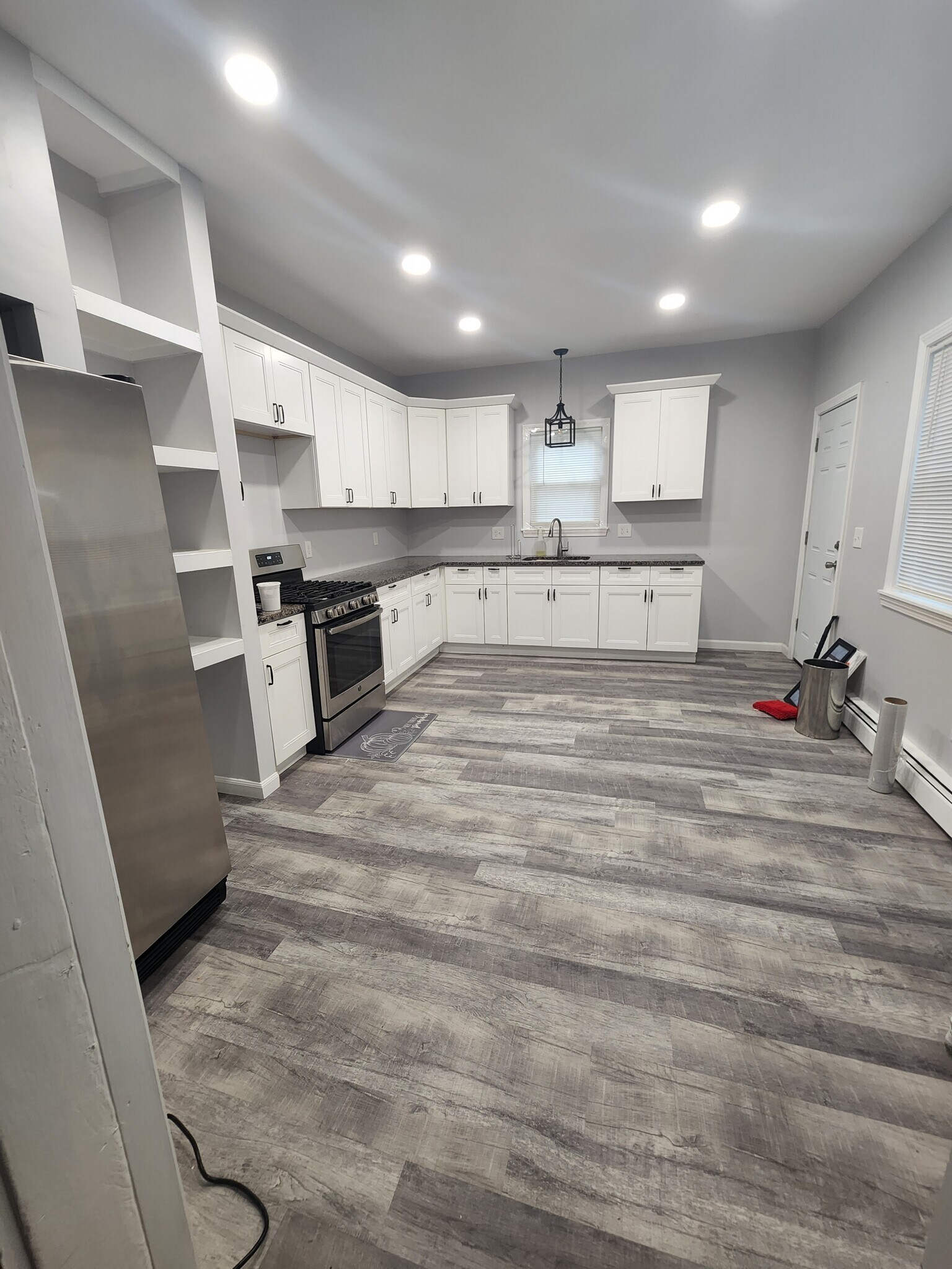 Building Photo - 175 Abbott St