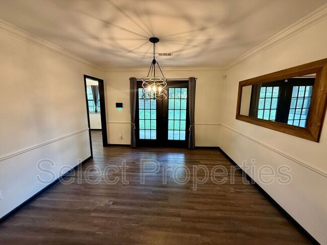 Building Photo - 606 Shadow Ridge Dr