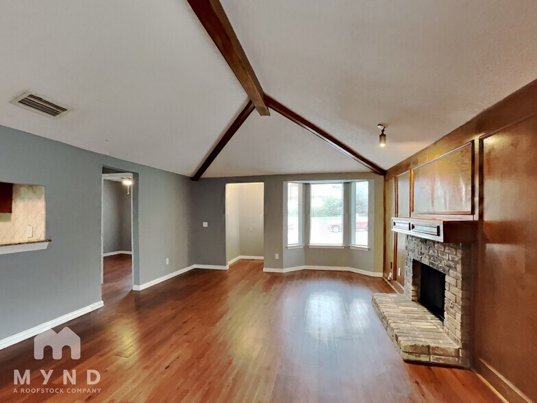 Building Photo - 11903 Garden Terrace Dr