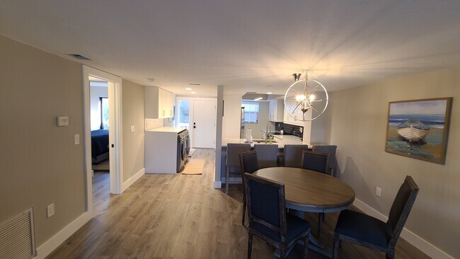 Building Photo - 1319 Dockside Pl