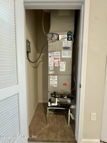 Building Photo - 3992 Vlg Vw Ln