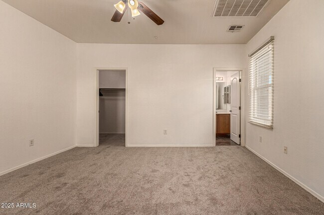 Building Photo - 1326 S Sabino Dr