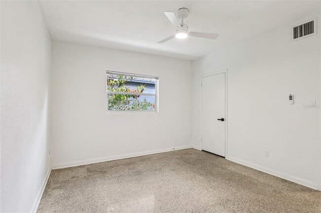 Building Photo - 1601 Triangle Ave