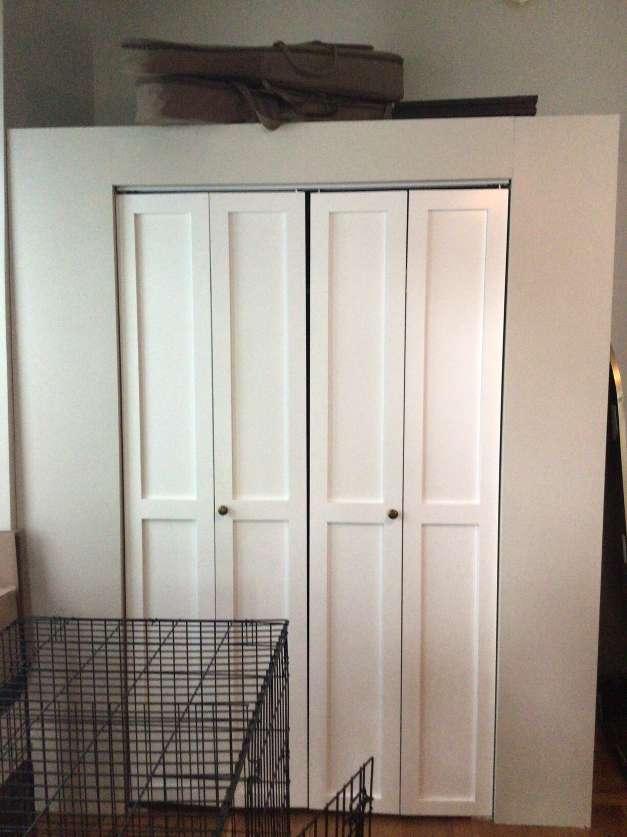 middle room closet - 212 S Albany St
