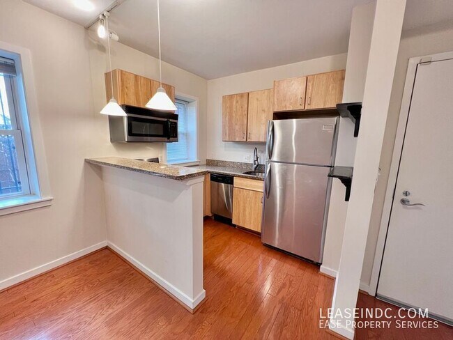 Building Photo - 3534 10th St NW