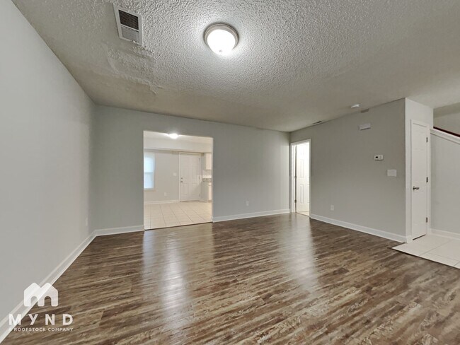 Building Photo - 2314 Hope Valley Ln