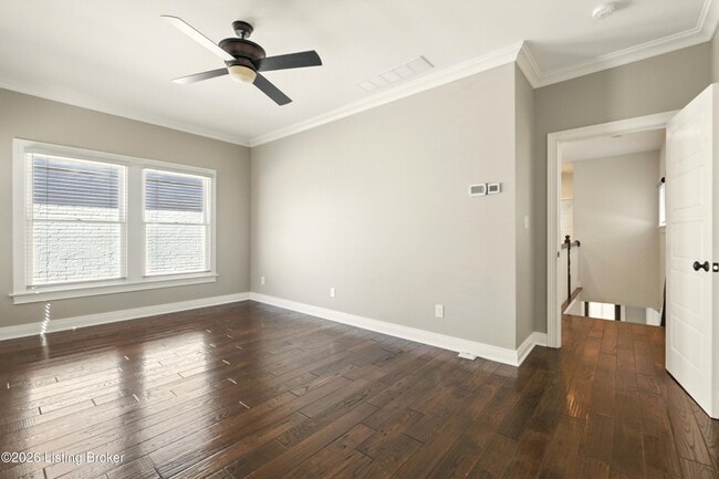 Building Photo - 10910 Kings Crown Dr