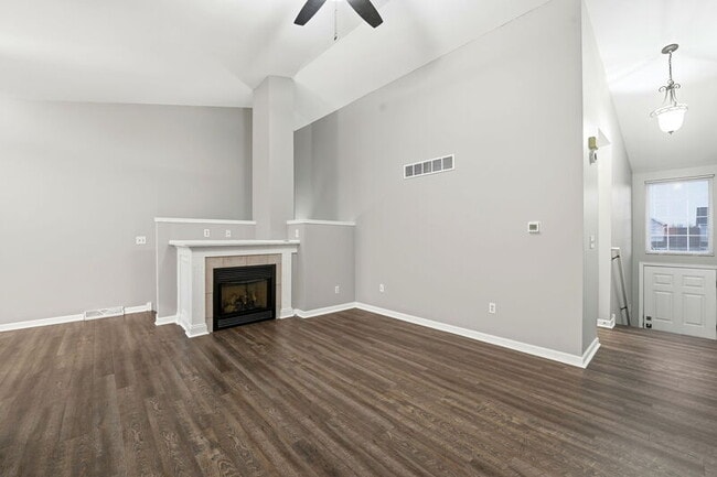 Building Photo - 1275 Penny Ln