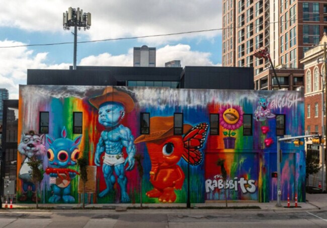 Building Photo - 264 N Walton St