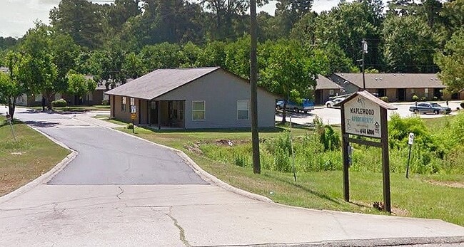 Building Photo - 1701 S Jones St