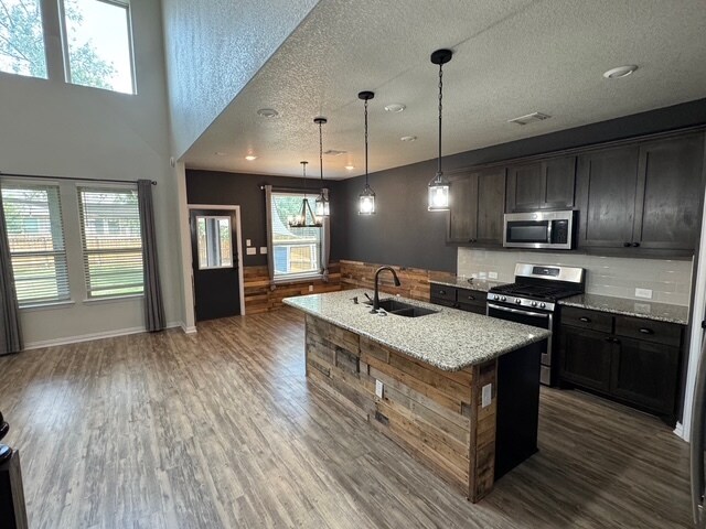 Building Photo - 122 Sangaree Dr