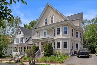 Building Photo - 39 Mellen St