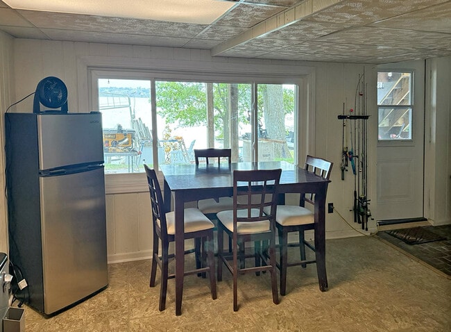 Building Photo - 26855 Kopmeier Dr