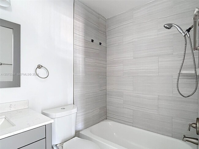 Building Photo - 4487 Pocatella Ave