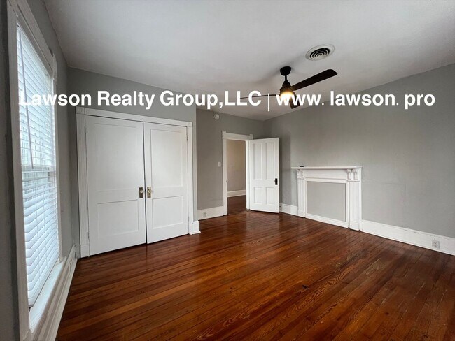 Building Photo - 360 Mountain Ave SW