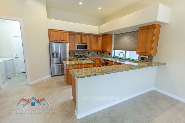 Building Photo - 9562 E Cavalry Dr