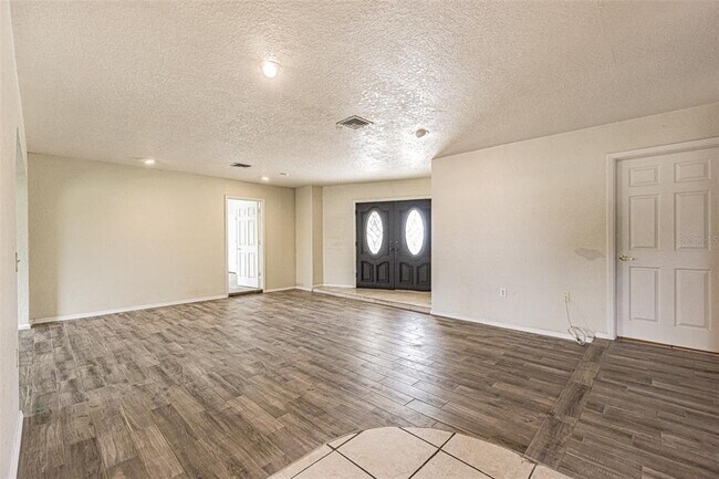 Building Photo - 4149 Floramar Terrace