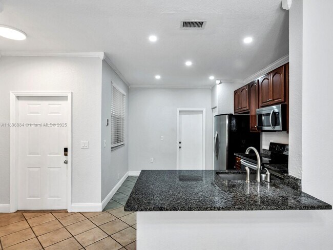 Building Photo - 2094 Hacienda Terrace