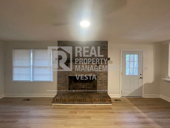 Building Photo - 2866 Glen Echo Dr