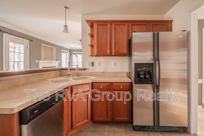 Building Photo - 79 River Run Ln