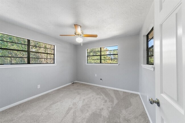 Building Photo - 124 Timbo Trail