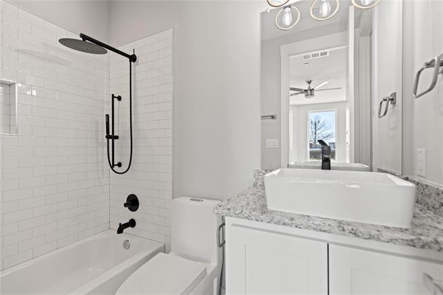 Building Photo - 313 N Mill St