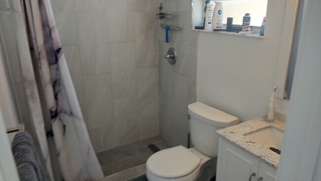 Building Photo - 1200 Euclid Ave