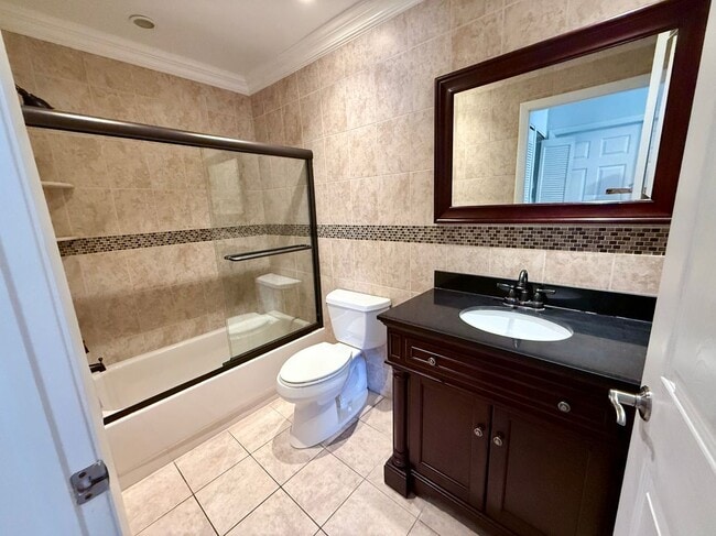 Building Photo - 9466 Boca Cove Cir