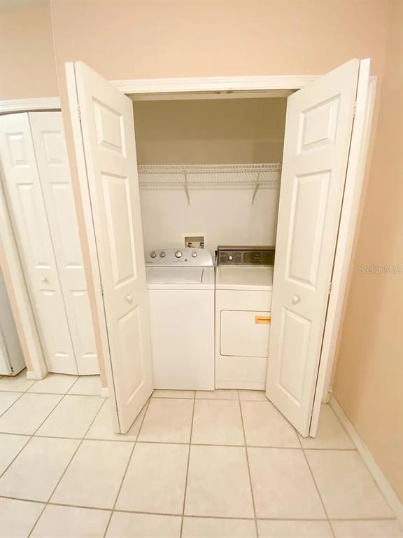 Building Photo - 2805 E Washington St