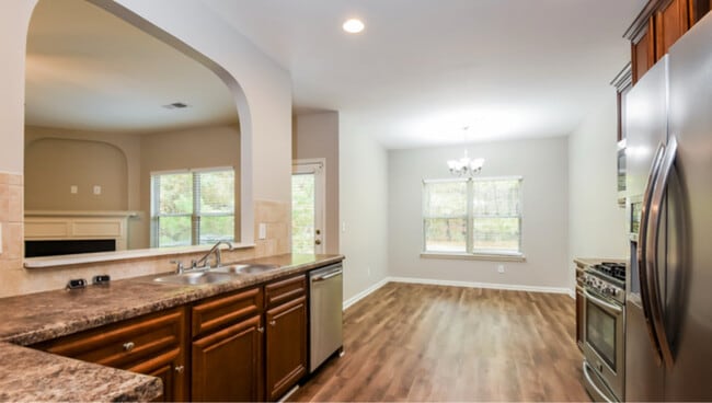 Building Photo - 7613 Absinth Dr
